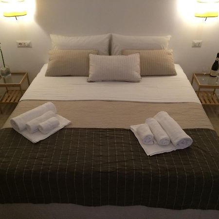 Alloggio Turistico Al Colosseo Bed & Breakfast Roma Dış mekan fotoğraf